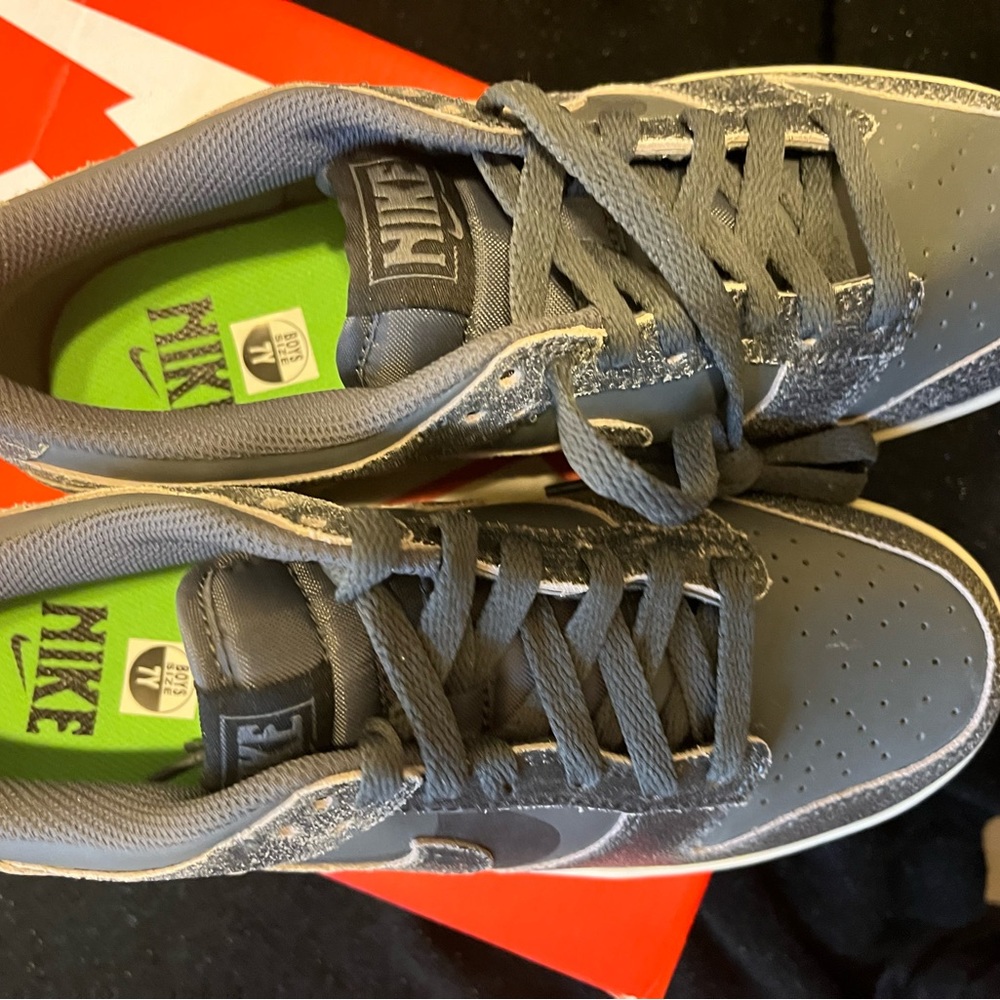Nike Dunk Low SE GS 'Halloween Cauldron' NWT Y Size 7 Women’s Size 9 - Picture 6 of 9